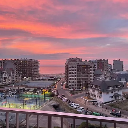 アパート Kristof 705