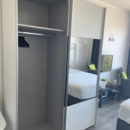 アパート Kristof 705 ミデルケルケ