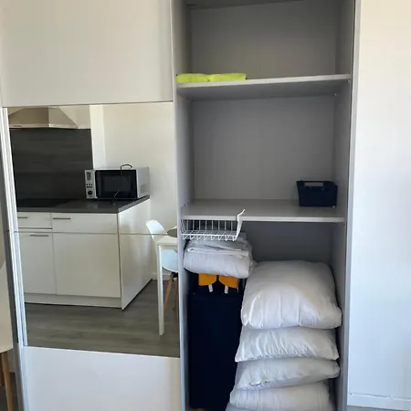 Kristof 705 アパート *