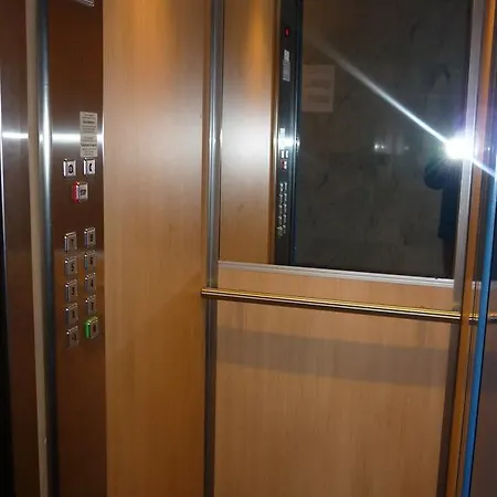 아파트 Kristof 705